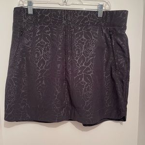 Orvis Embossed Floral Print Tennis Athletic Skort Size L Black